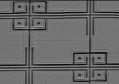 Mikroskopische Aufnahme von Mikrobolometer-Pixeln