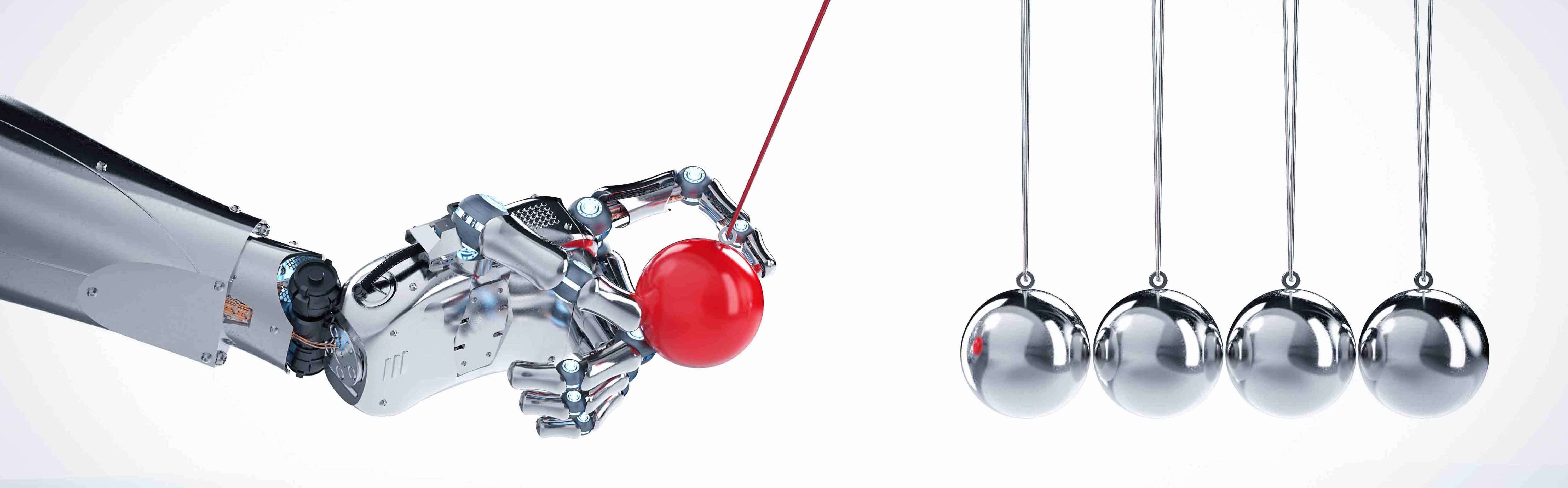 Newtonsches Pendel, das durch eine Roboterhand ausgelenkt wird 