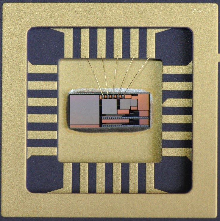 Analog Silicon Photomultiplier of Fraunhofer IMS in housing