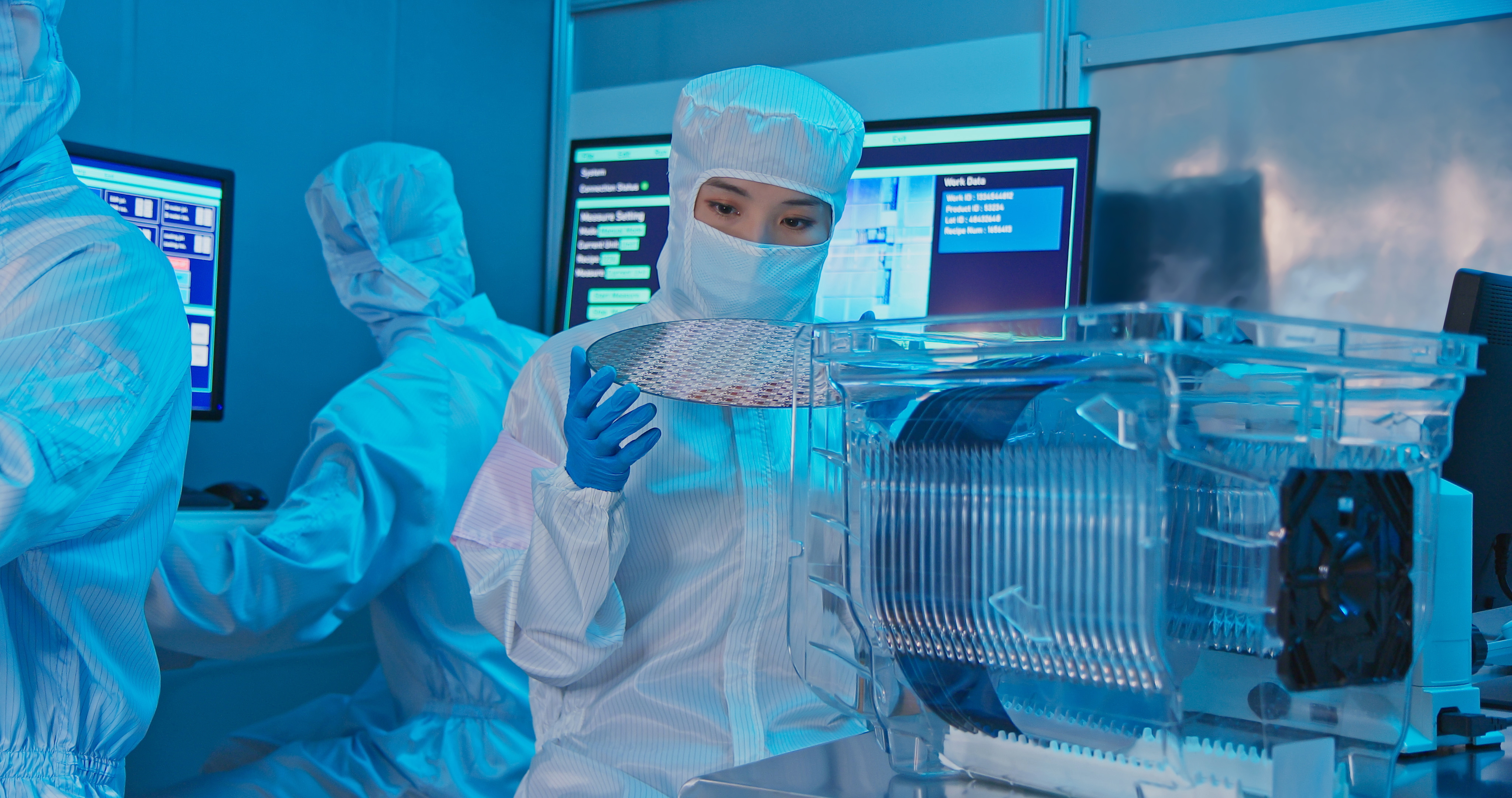 technician with wafer